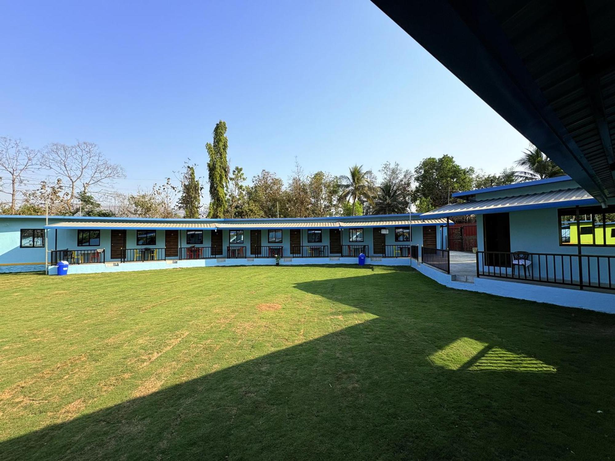 Deep Bhavani Resort Karjat Bagian luar foto